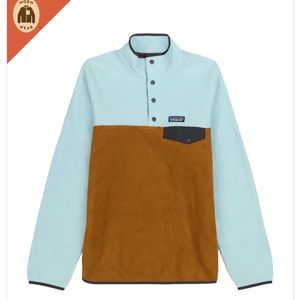 Cozy Patagonia fleece. Women's Lightweight Synchilla® Snap-T® Pullover